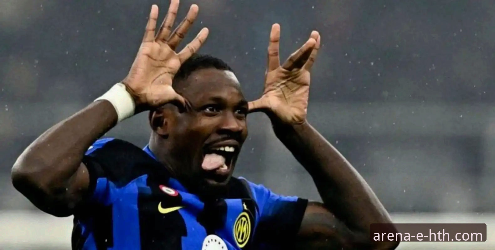 揭秘国米铁卫阿坎吉：首球喜悦不敌零封，超级碗预测竟成焦点